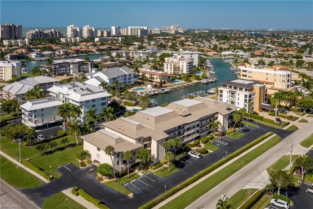 1051 Swallow AVE 104 MARCO ISLAND, FL 34145