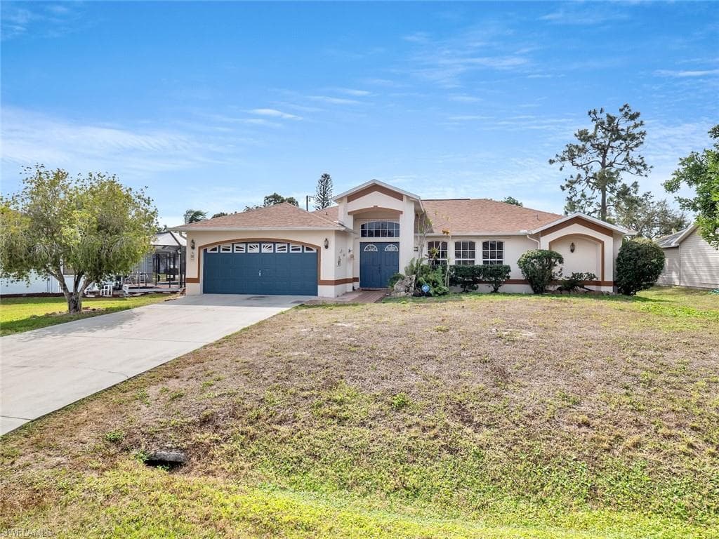 8328 Tahiti RD FORT MYERS, FL 33967