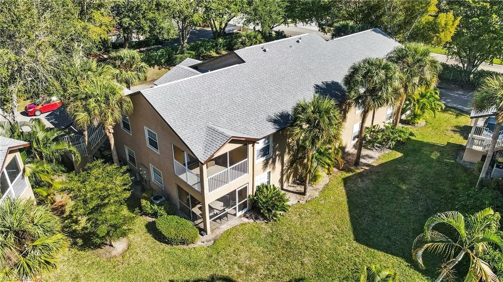 9613 Crescent Garden DR F-102 NAPLES, FL 34109