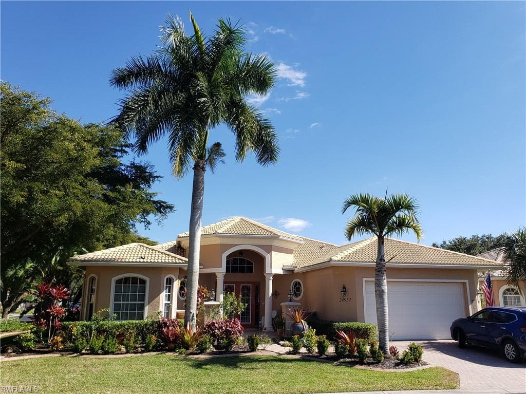 24957 Fairwinds LN BONITA SPRINGS, FL 34135