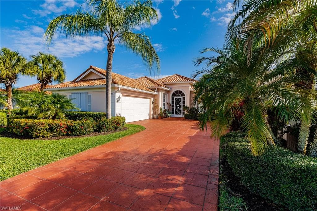 4300 Montalvo CT NAPLES, FL 34109