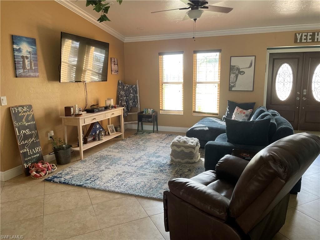 531 SW 39th TER CAPE CORAL, FL 33914