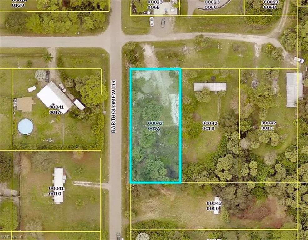 2483 Case LN NORTH FORT MYERS, FL 33917