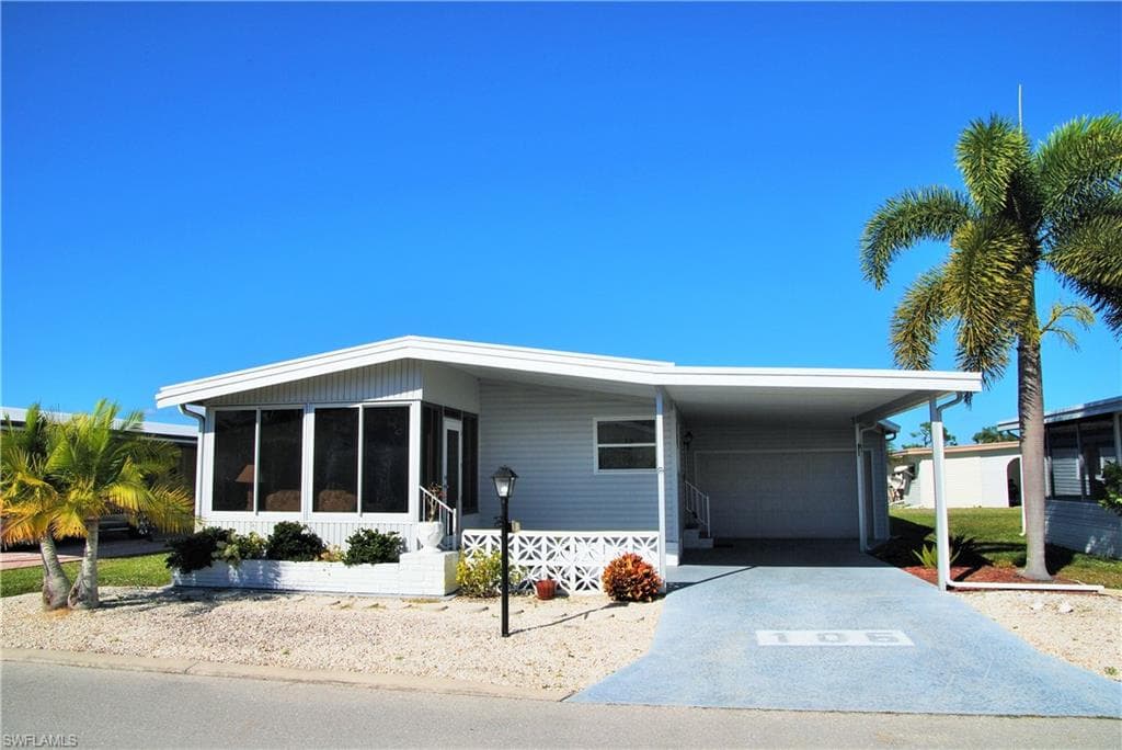 106 Snead DR NORTH FORT MYERS, FL 33903