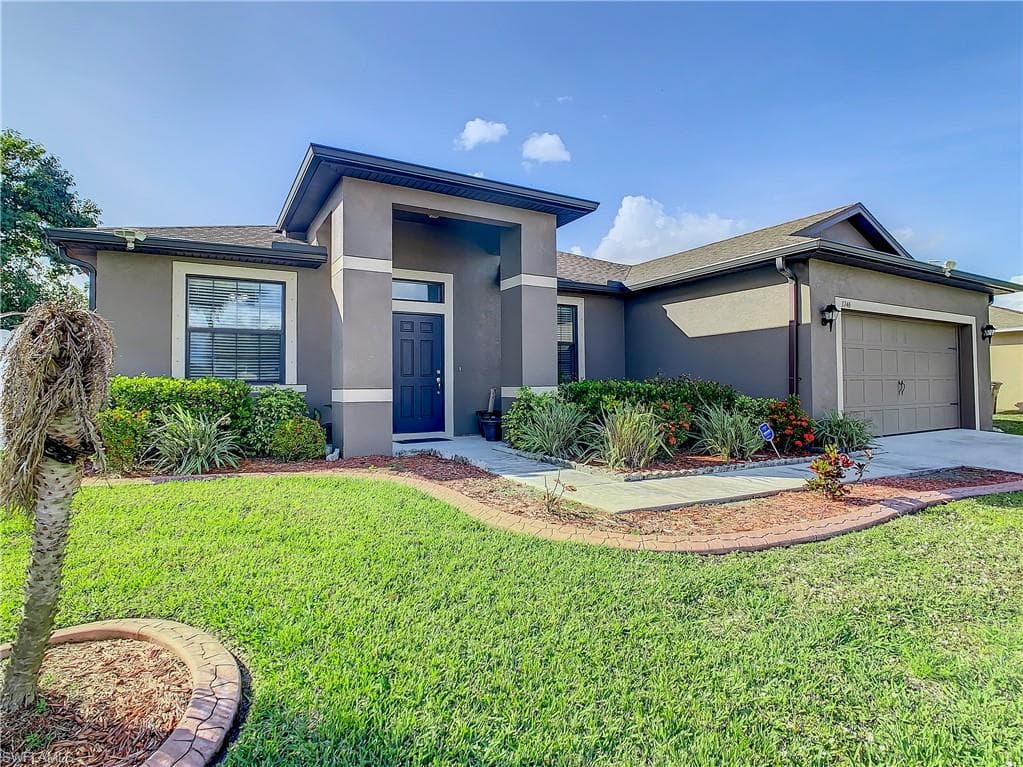 3746 SW 11th AVE CAPE CORAL, FL 33914