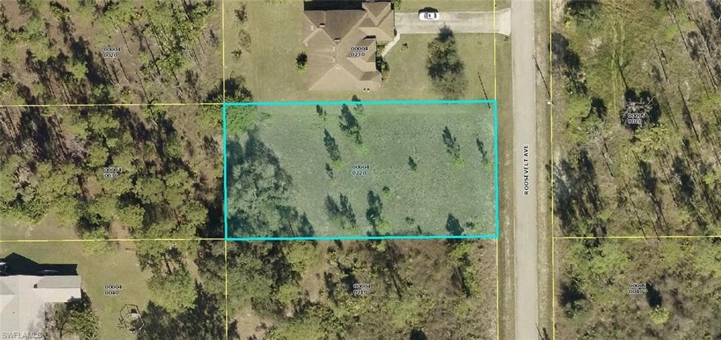 1221 Roosevelt AVE LEHIGH ACRES, FL 33972