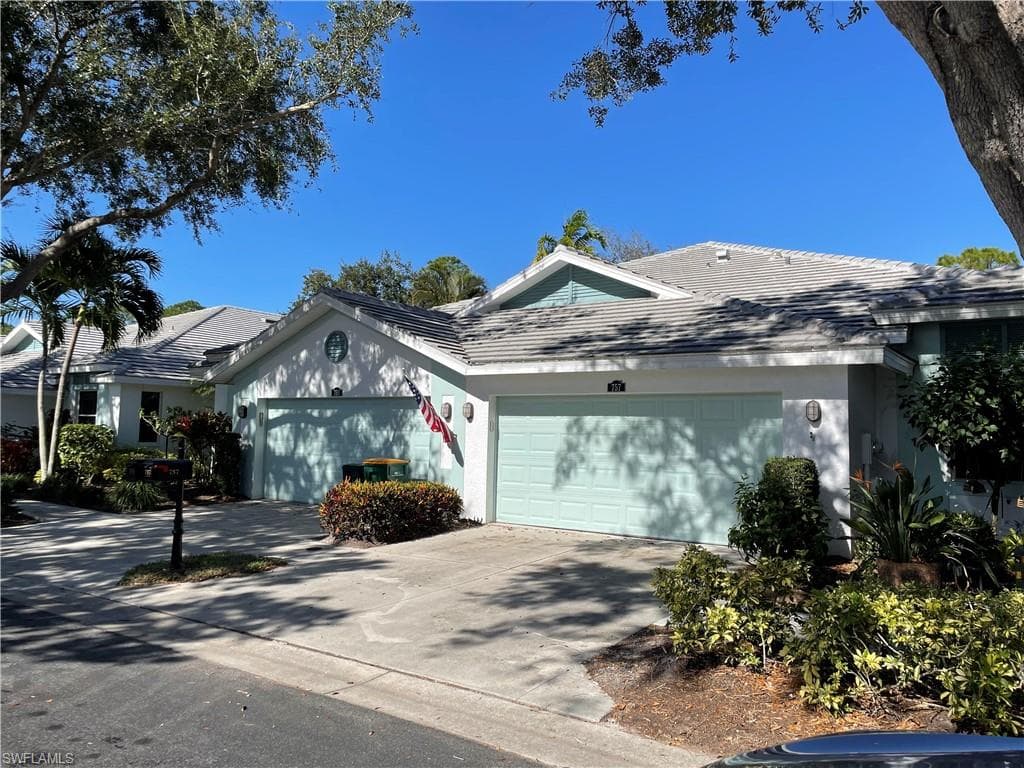 753 Mainsail PL NAPLES, FL 34110