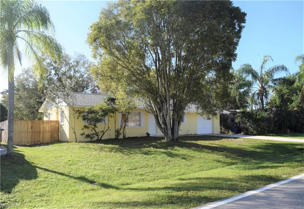 13021 5th ST FORT MYERS, FL 33905