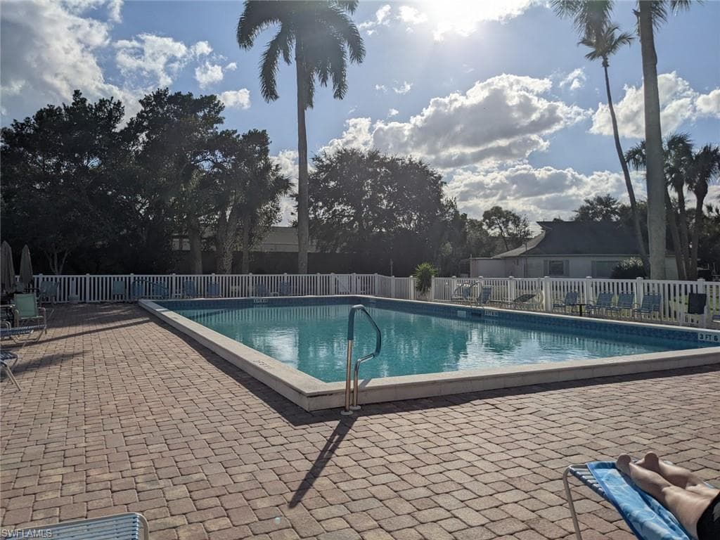 1302 Tropic TER NORTH FORT MYERS, FL 33903