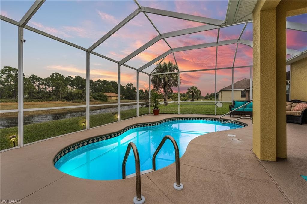 8061 Liriope LOOP LEHIGH ACRES, FL 33972