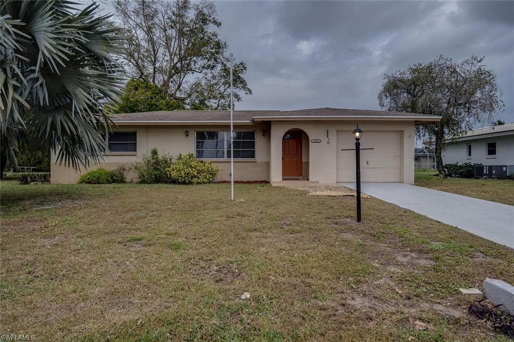 1731 Cornwallis PKY CAPE CORAL, FL 33904