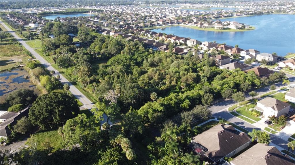 1220 4th ST NW RUSKIN, FL 33570