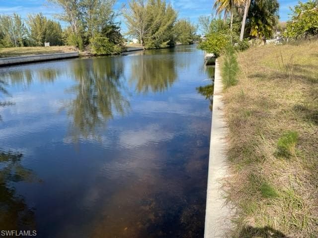 616 NW 39th AVE CAPE CORAL, FL 33993
