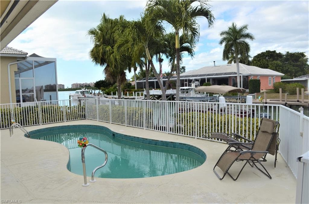 830 Perrine CT MARCO ISLAND, FL 34145