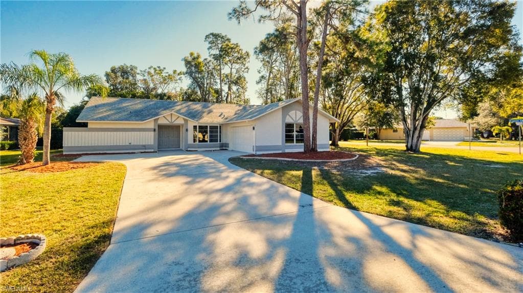 19027 Pine Run LN FORT MYERS, FL 33967