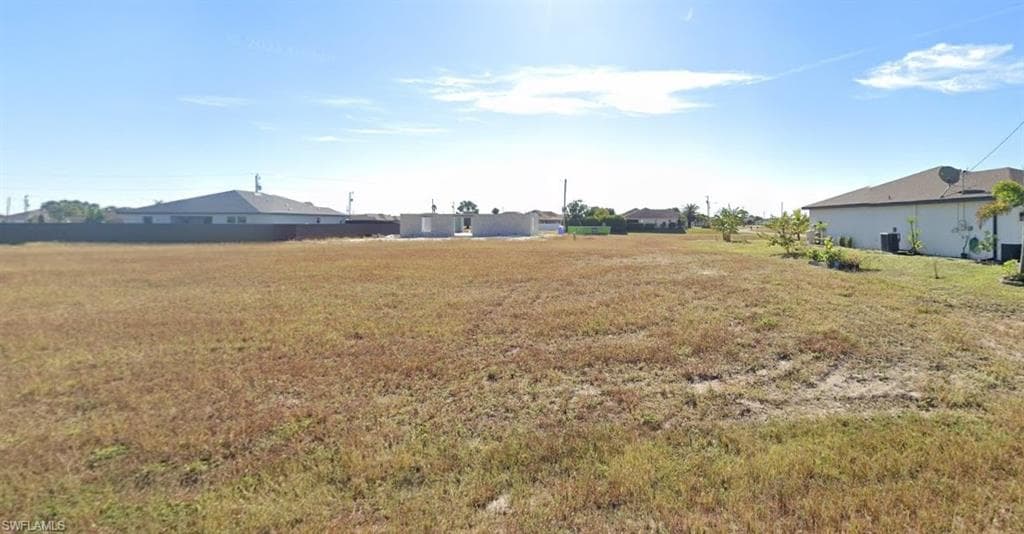 636 Wilmington PKY CAPE CORAL, FL 33993