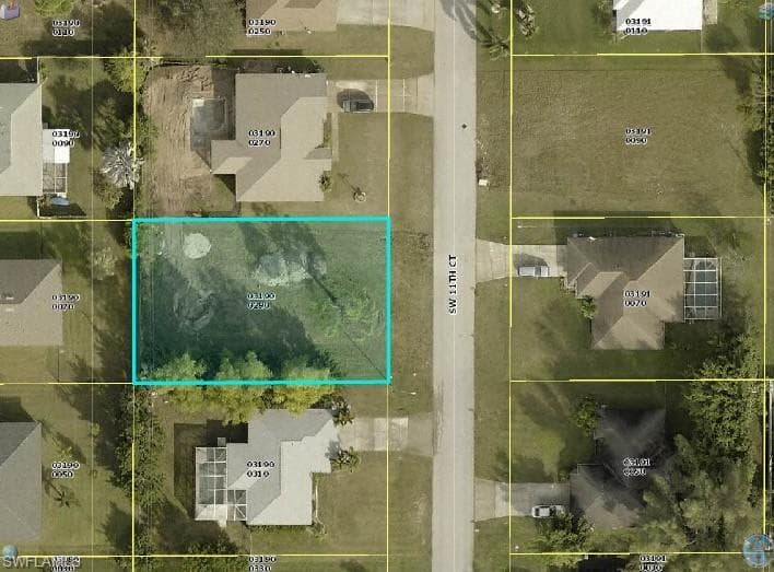 2724 SW 11th CT CAPE CORAL, FL 33914