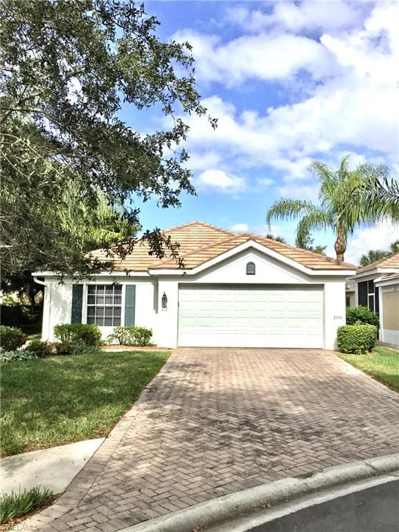 2551 Belleville CT CAPE CORAL, FL 33991
