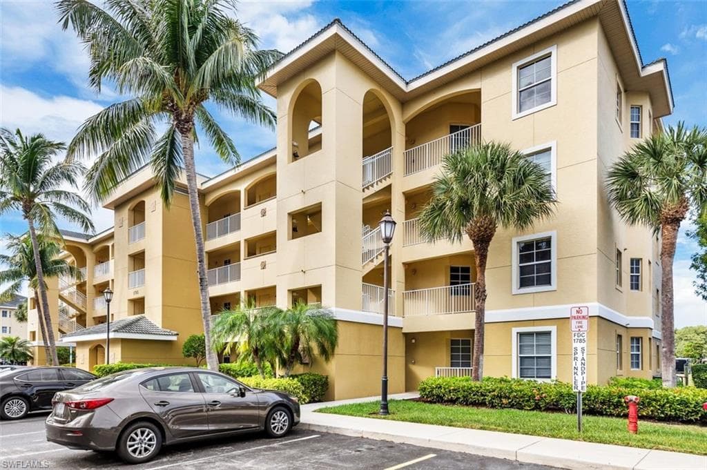 1785 Four Mile Cove PKY #326 CAPE CORAL, FL 33990