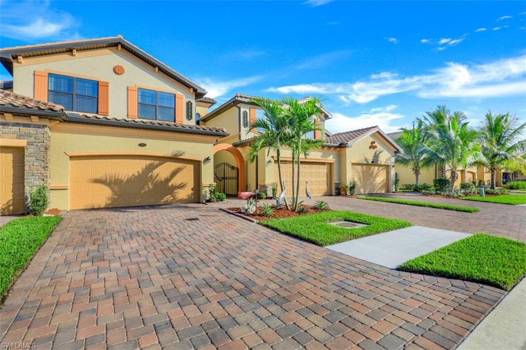 17351 Cherrywood CT 7902 BONITA SPRINGS, FL 34135