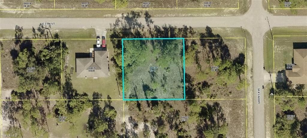 3304 E 7th ST LEHIGH ACRES, FL 33972