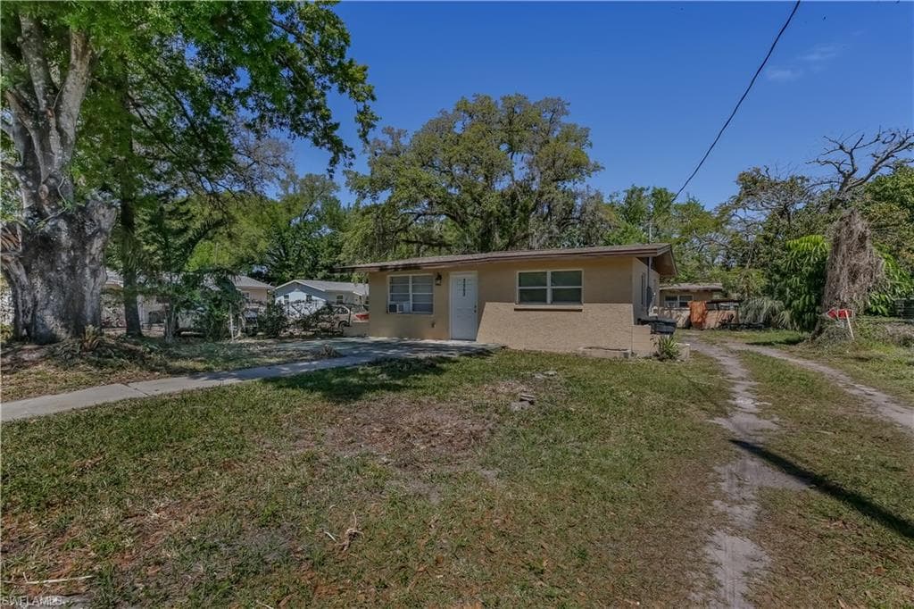 2663 Saint Charles ST FORT MYERS, FL 33916