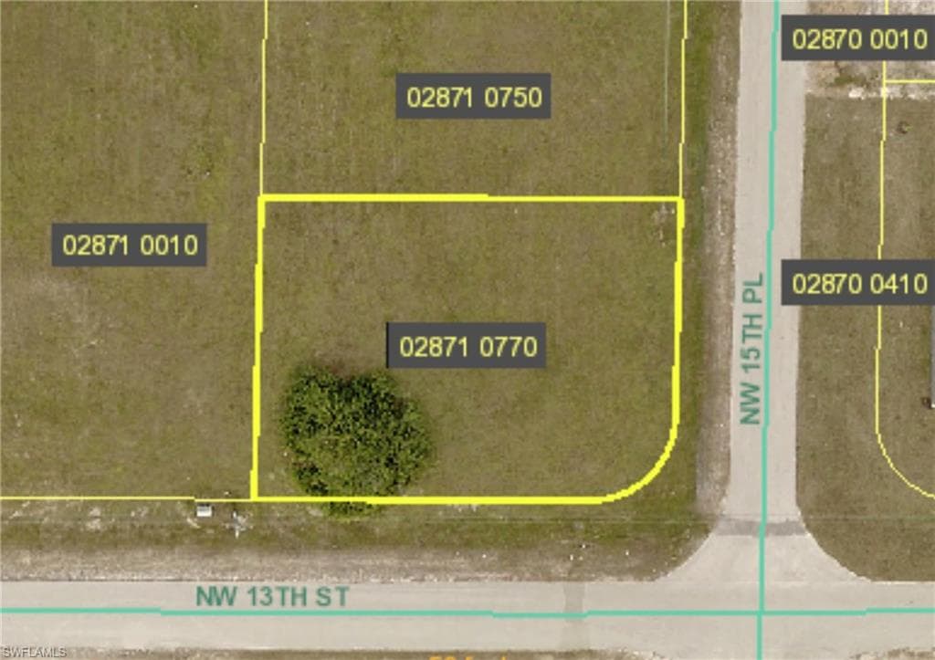 1300 NW 15th PL CAPE CORAL, FL 33993