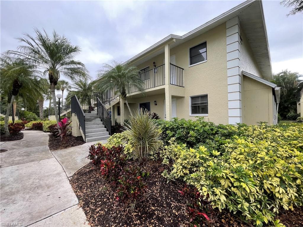 28130 Pine Haven WAY 18 BONITA SPRINGS, FL 34135