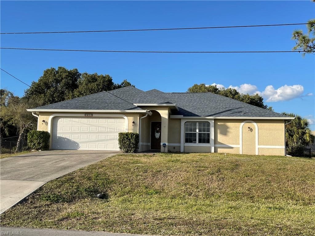 1211 NW 4th ST CAPE CORAL, FL 33993