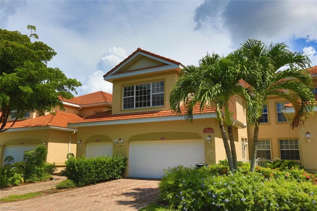 5560 Berkshire DR 202 FORT MYERS, FL 33912