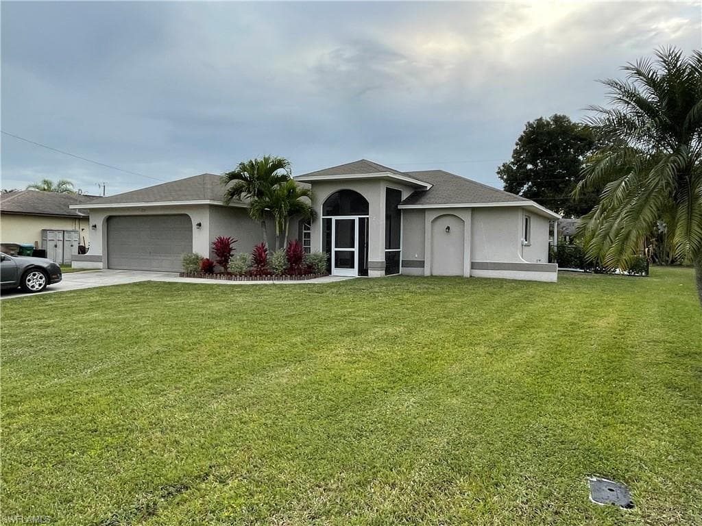 712 SE 11th PL CAPE CORAL, FL 33990