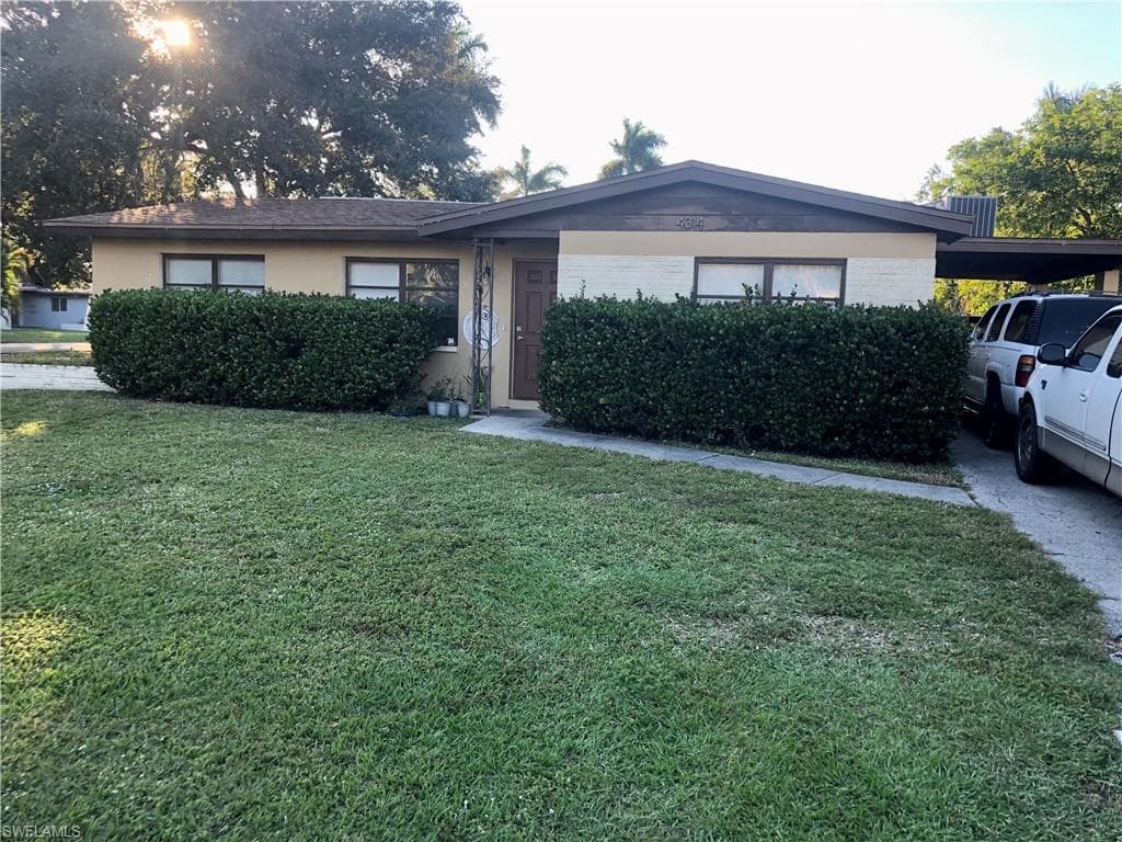 4314 Ellen AVE FORT MYERS, FL 33901