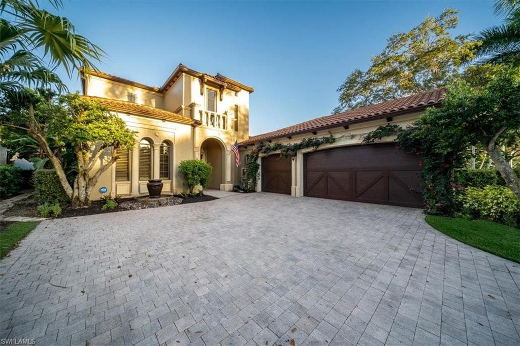 1572 Marsh Wren LN NAPLES, FL 34105