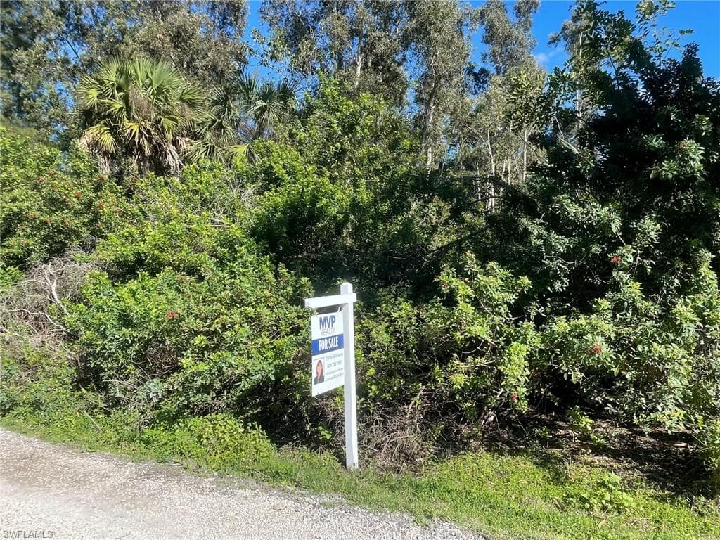 14757 Martin DR FORT MYERS, FL 33908