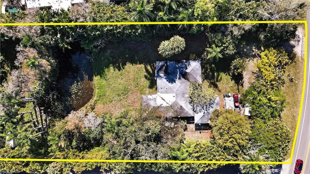 6739 Winkler RD FORT MYERS, FL 33919