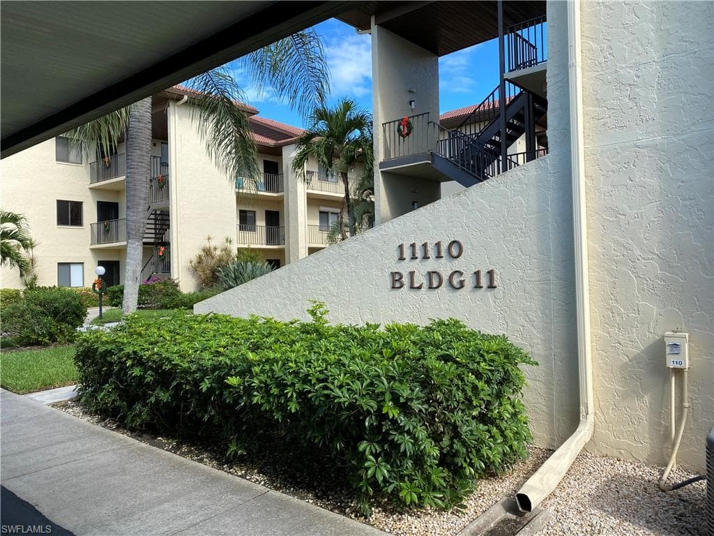 11110 Caravel CIR 310 FORT MYERS, FL 33908