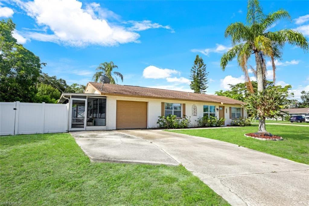 9110 Coral Gables RD FORT MYERS, FL 33967