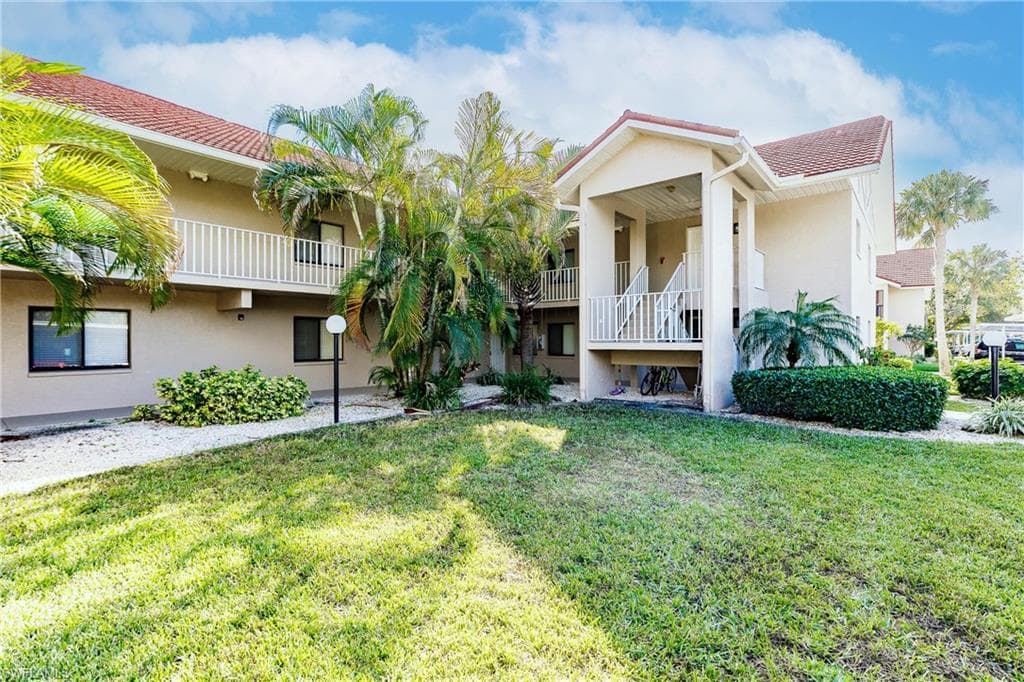 9640 Windsor Gardens LN 205 FORT MYERS, FL 33919