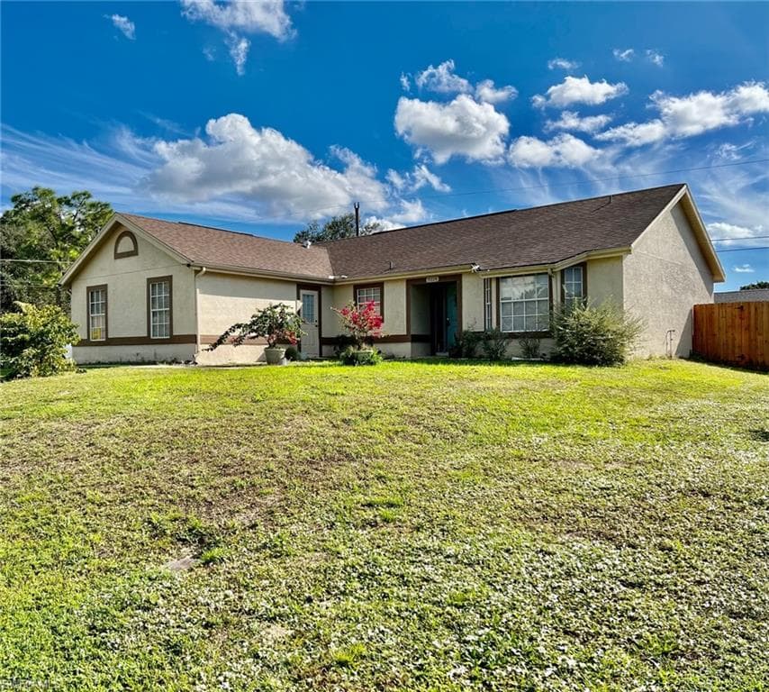 9224 Pomelo RD E FORT MYERS, FL 33967