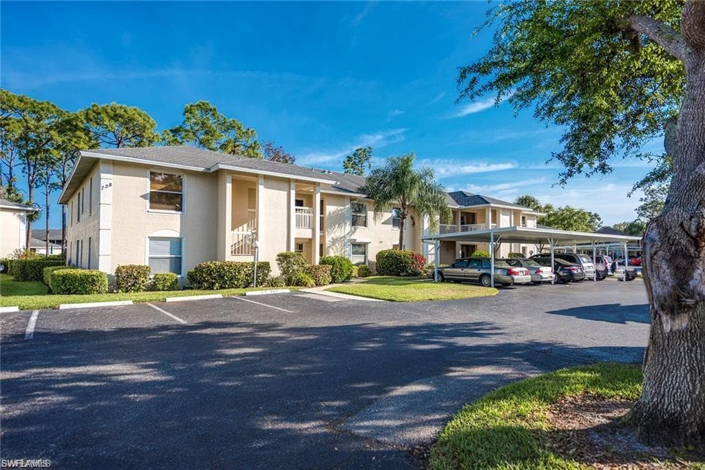 738 Landover CIR 201 NAPLES, FL 34104