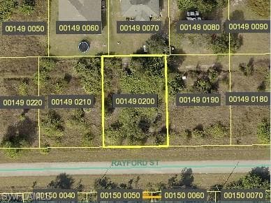439 Rayford ST LEHIGH ACRES, FL 33974