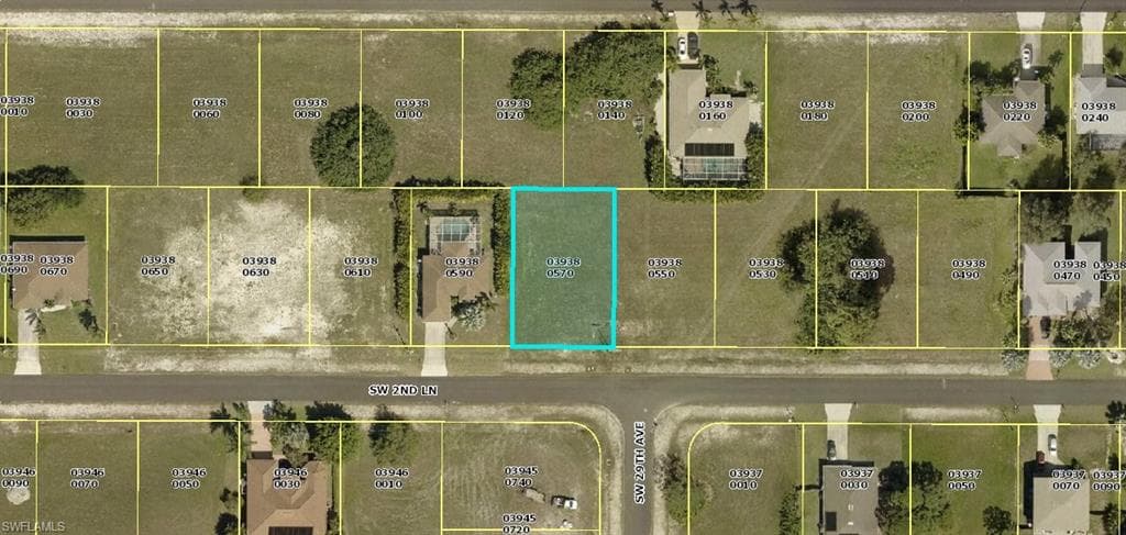 2905 SW 2nd LN CAPE CORAL, FL 33991