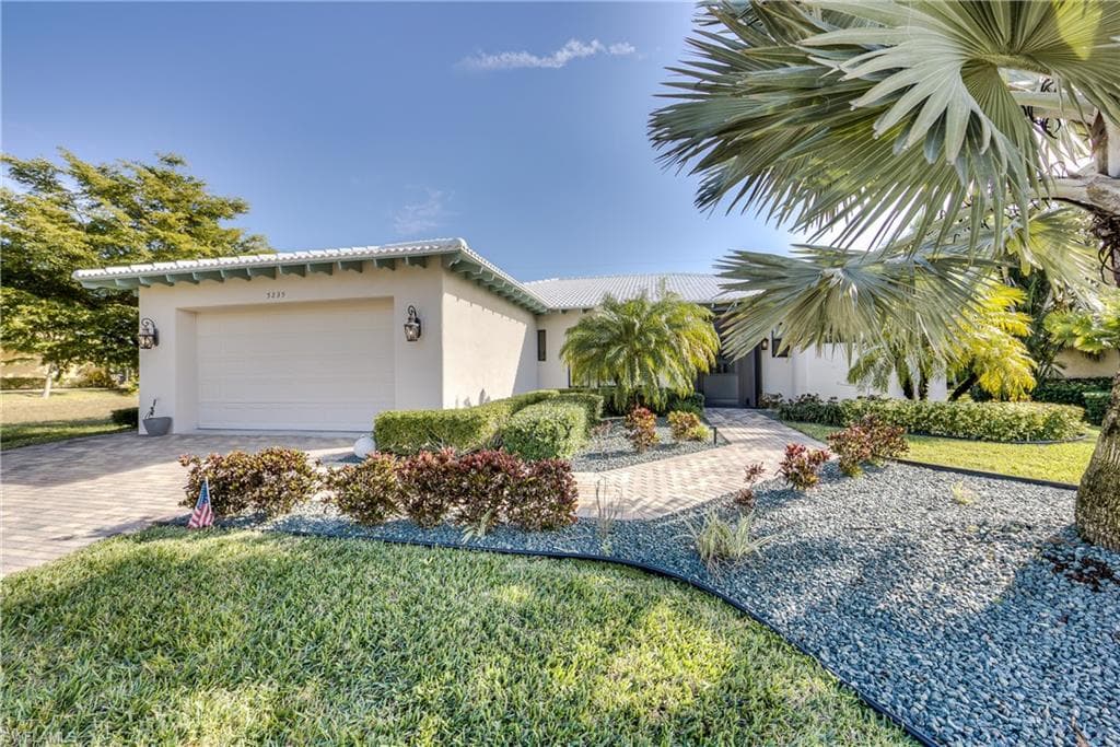 5235 Agualinda BLVD CAPE CORAL, FL 33914