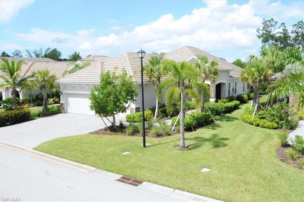 8332 Preserve Point DR FORT MYERS, FL 33912