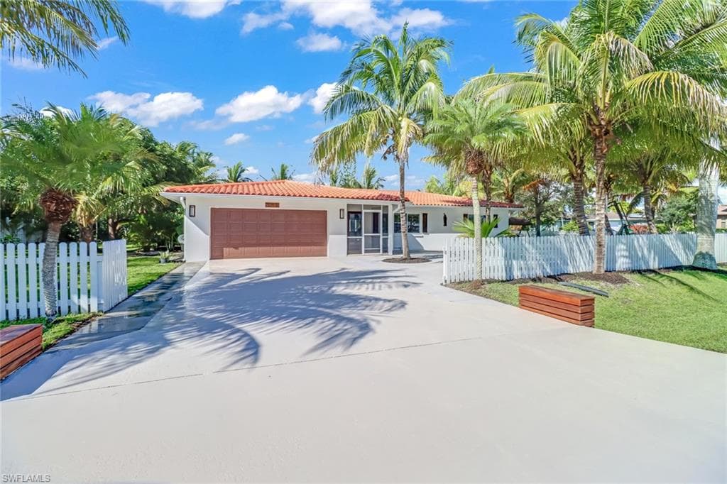 141 5th ST BONITA SPRINGS, FL 34134