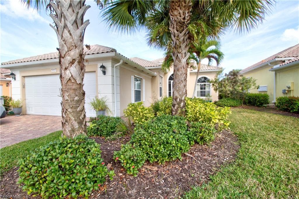 8515 Alessandria CT NAPLES, FL 34114