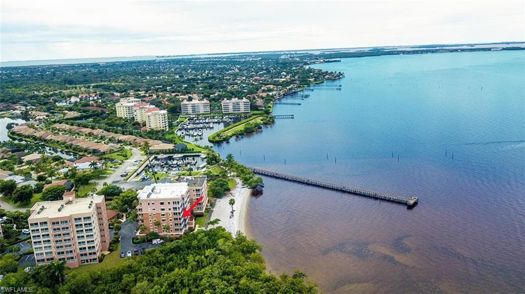 14813 Laguna DR 302 FORT MYERS, FL 33908