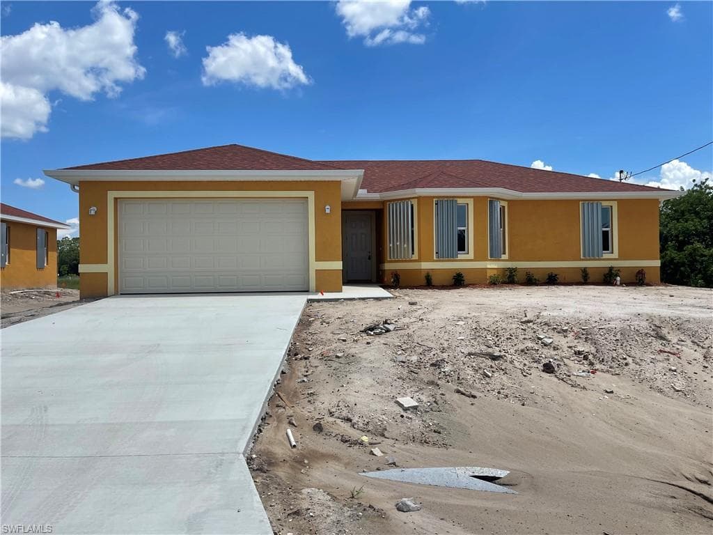 3723 7th ST SW LEHIGH ACRES, FL 33976