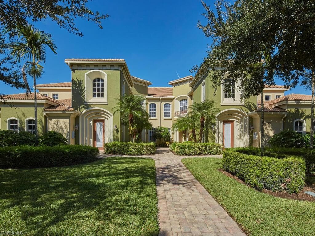 28495 Altessa WAY 201 BONITA SPRINGS, FL 34135