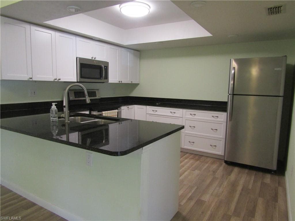 15620 Crystal Lake DR 102 NORTH FORT MYERS, FL 33917